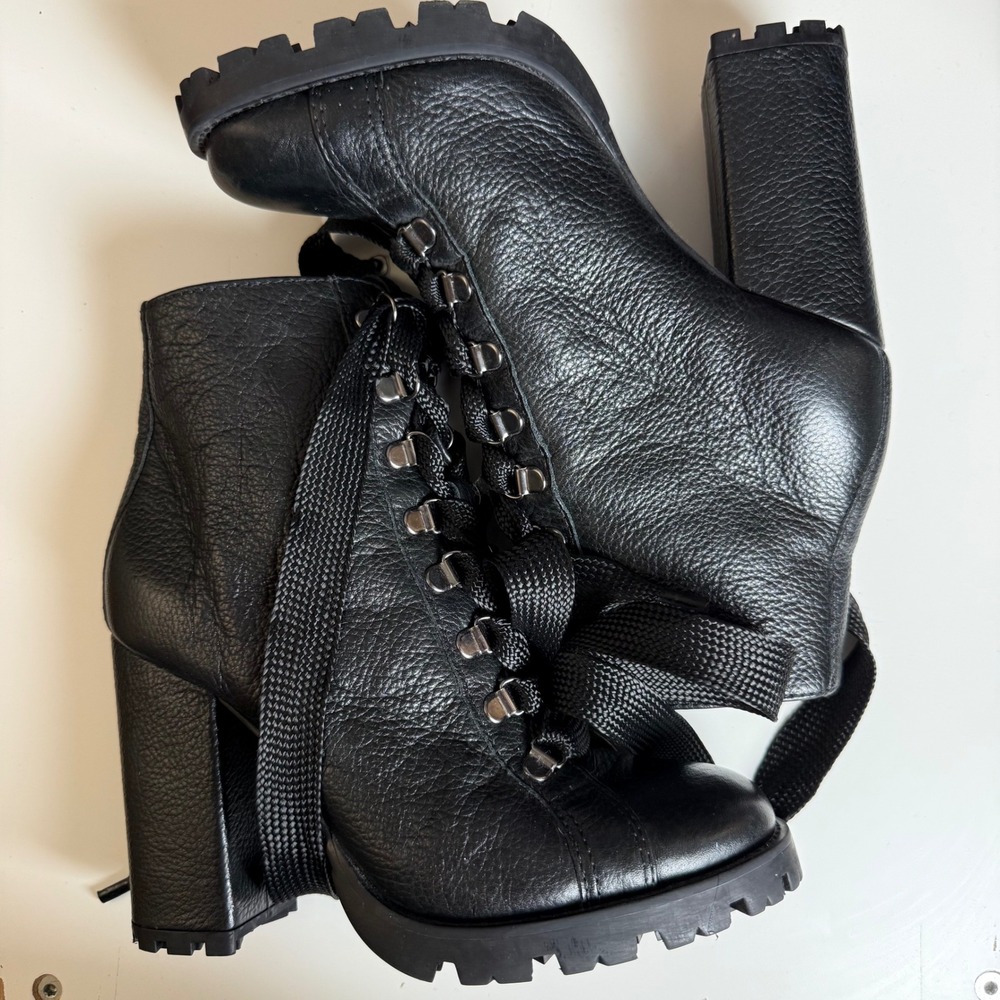 Schutz Black Pebbled Leather Lace Up Block Heel Lug Sole Combat Ankle Boots